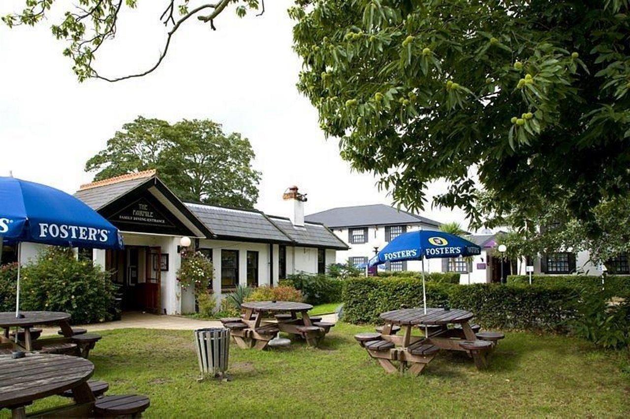 Premier Inn Cobham 코밤 외부 사진