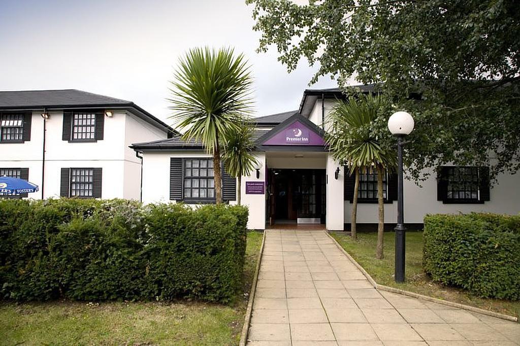 Premier Inn Cobham 코밤 외부 사진